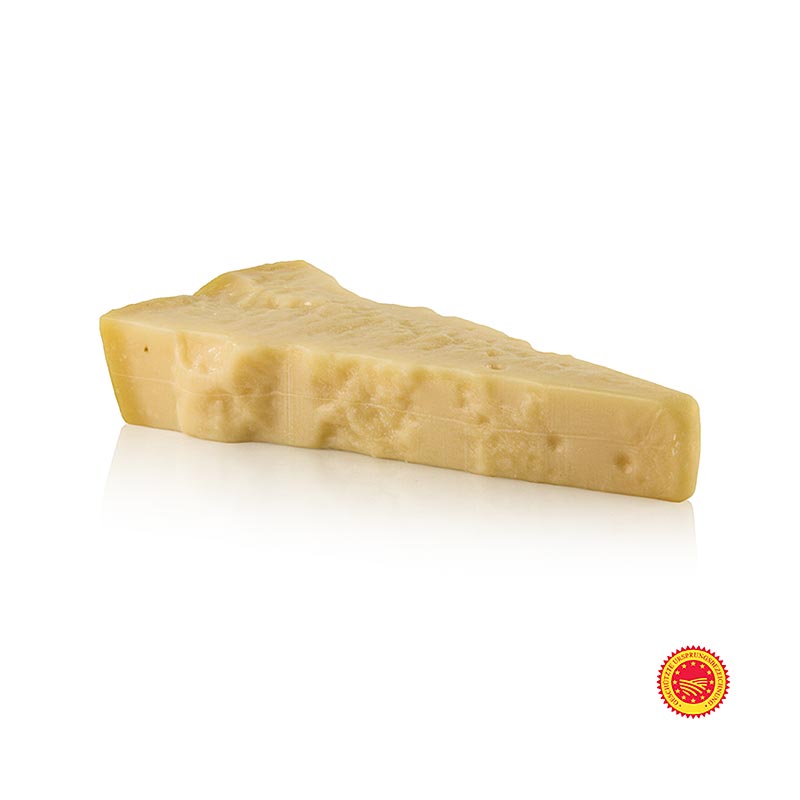 Beeld van 320 g Grana Padano DOP (BOB) kaas van 1e kwaliteit, die 16 maanden gerijpt is