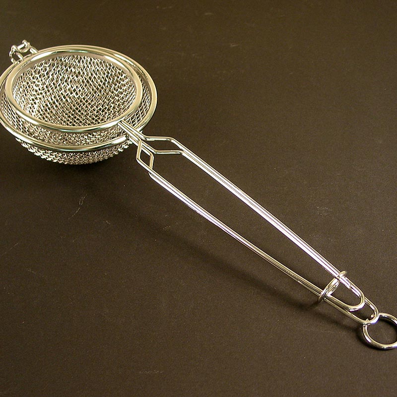 Nestlepel, 188/130, 13 cm buitenkant, 18/10 elektrolytisch gepolijst, 3x3 mm, 1 stuk