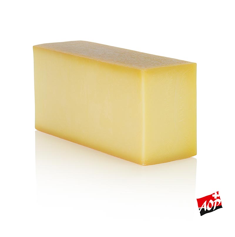 Gruyère kaas, ook bekend als Gruyere AOP, is een heerlijke kaas die 6 maanden gerijpt is en ongeveer 2,5 kg weegt