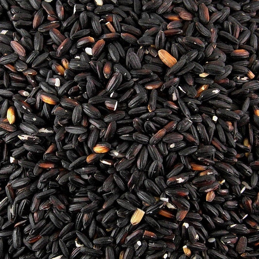 Zwarte kleefrijst, a popular 400 g product with a nutty flavor, commonly used for desserts