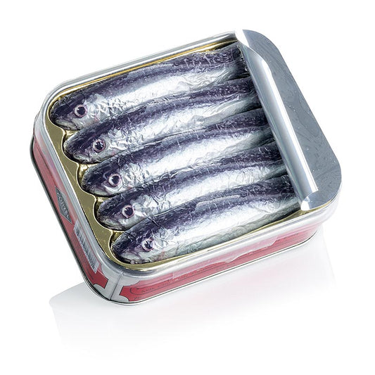 Michel Cluizel 75g milk chocolate sardines, 5 pieces, in a tin can