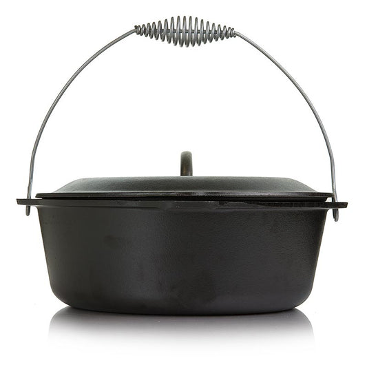 Cast iron Dutch oven with lid, 7 liter capacity, ideal for use with the smokehouse