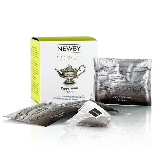 Newby Tea Pepermunt, kruidenthee, pepermuntthee, 30 g, 15 st packaging displayed on a white background with fresh peppermint leaves, perfect for a soothing and refreshing herbal tea experience