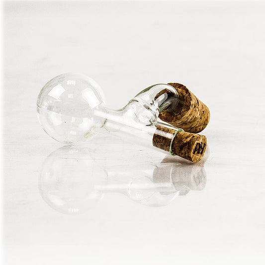 Handmade glass schenktuit for 2 cl, designed to pour drinks smoothly