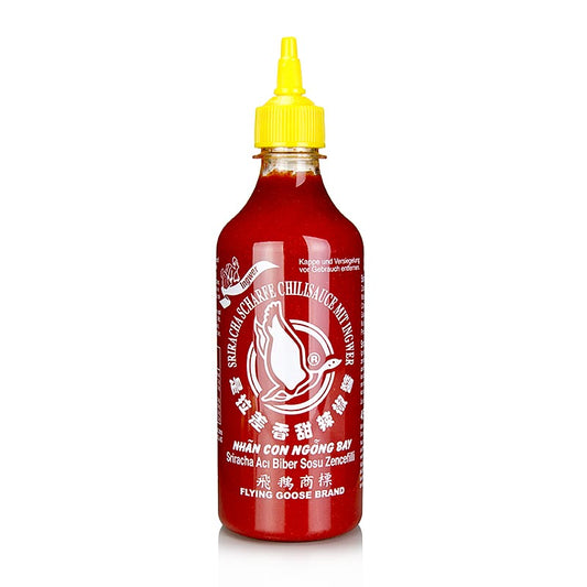 455 ml Flying Goose Sriracha hot chili sauce with ginger in convenient squeeze bottle