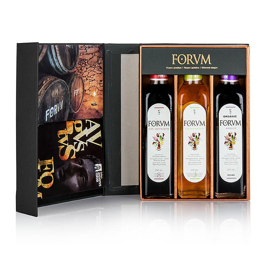 FORVM geschenkset featuring 3 bottles of Cabernet-Sauvignon, Chardonnay, and Merlot, each 750 ml in size, packaged in a luxurious 3 x 250 ml gift set