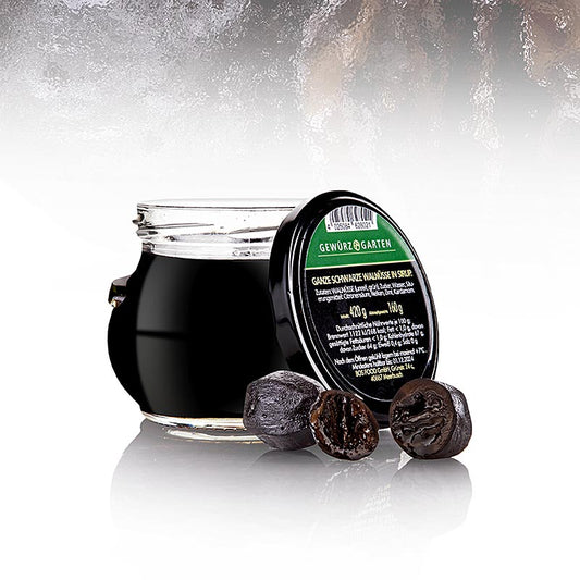 Alt text: Gewürzgarten whole black walnuts in syrup, 420 g jar, showing the product packaging and delicious nutty contents for gourmet cooking and snacking