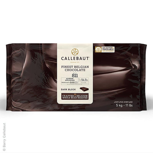 Bloc de 5 kg de chocolat noir à 54,5 % de cacao, idéal pour la confection de pralines