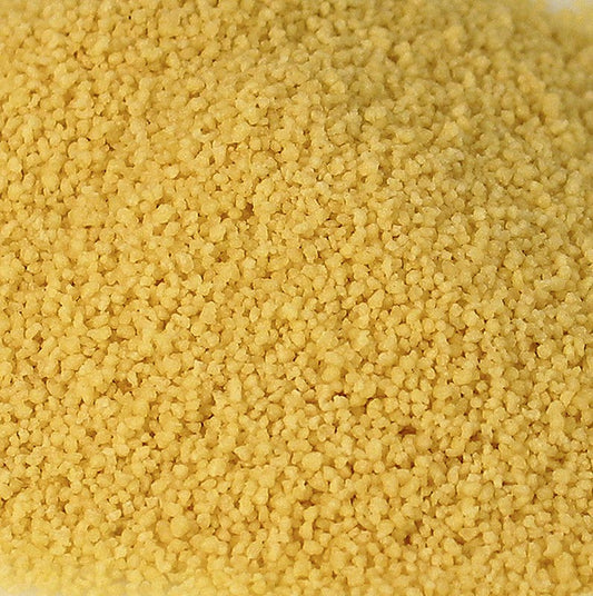 Couscous, grossier, 1 kg emballé dans un emballage transparent