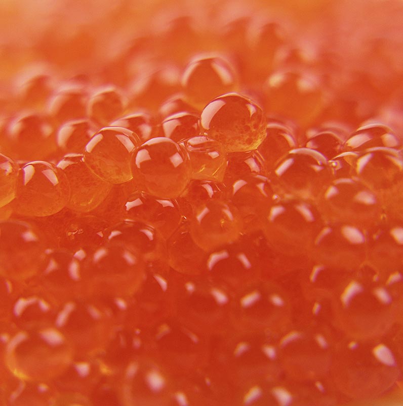 Caviar de truite fraîche d'une riche couleur orange dorée, 200 grammes
