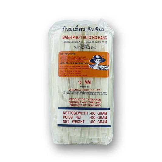 Tagliatelles de riz de 10 mm de large emballées dans un paquet de 400 g, parfaites pour des repas délicieux.