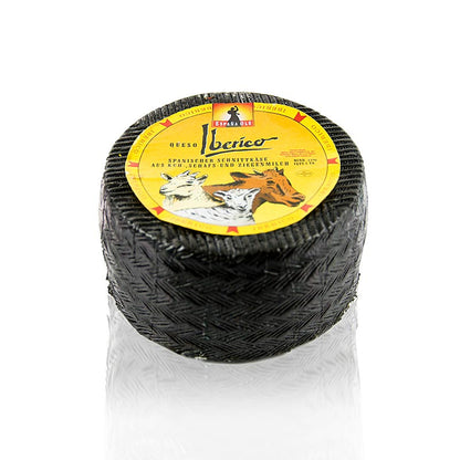 Fromage ibérique - fromage espagnol à base de lait de chèvre et de brebis, affiné pendant 35 jours, servi avec du pain, environ 1 000 grammes.
