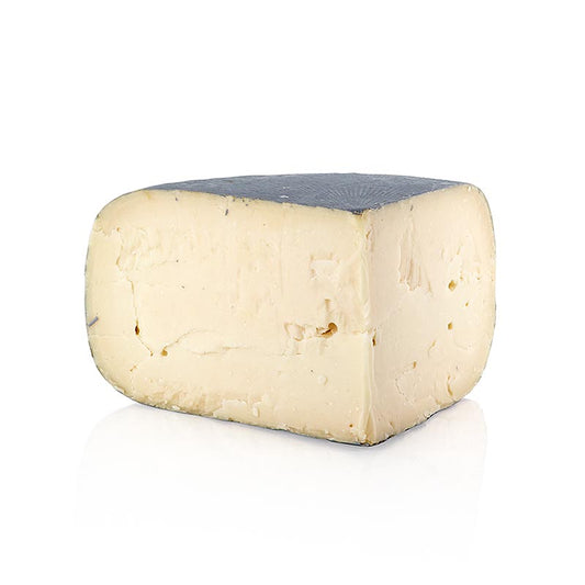 Fromage Black Gaiss au lait de chèvre, affiné lentement, savoureux, d'un poids d'environ 1 000 g, emballé dans un gâteau au fromage, affiné pendant 8 mois.