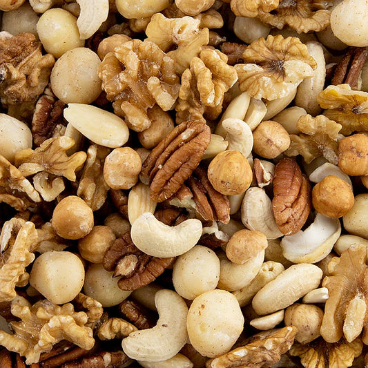 Un paquet de 1 kg de mélange de noix Gewürzgarten Premium, non salées, parfaites pour grignoter, faire des pâtisseries ou ajouter aux plats.